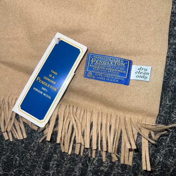 Pendleton Scarf Classic 100% Wool Camel Scarf (new with tags - Picture 3 of 4